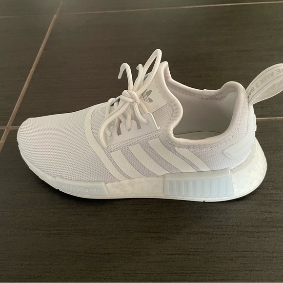 ADIDAS ORIGINALS NMD_R1 PRIMEBLUE CLOUD WHITE / CLOUD WHITE - CLOUD WHITE - Picture 5 of 6